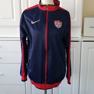 New Nike Sweatshirt - USA soccer logo